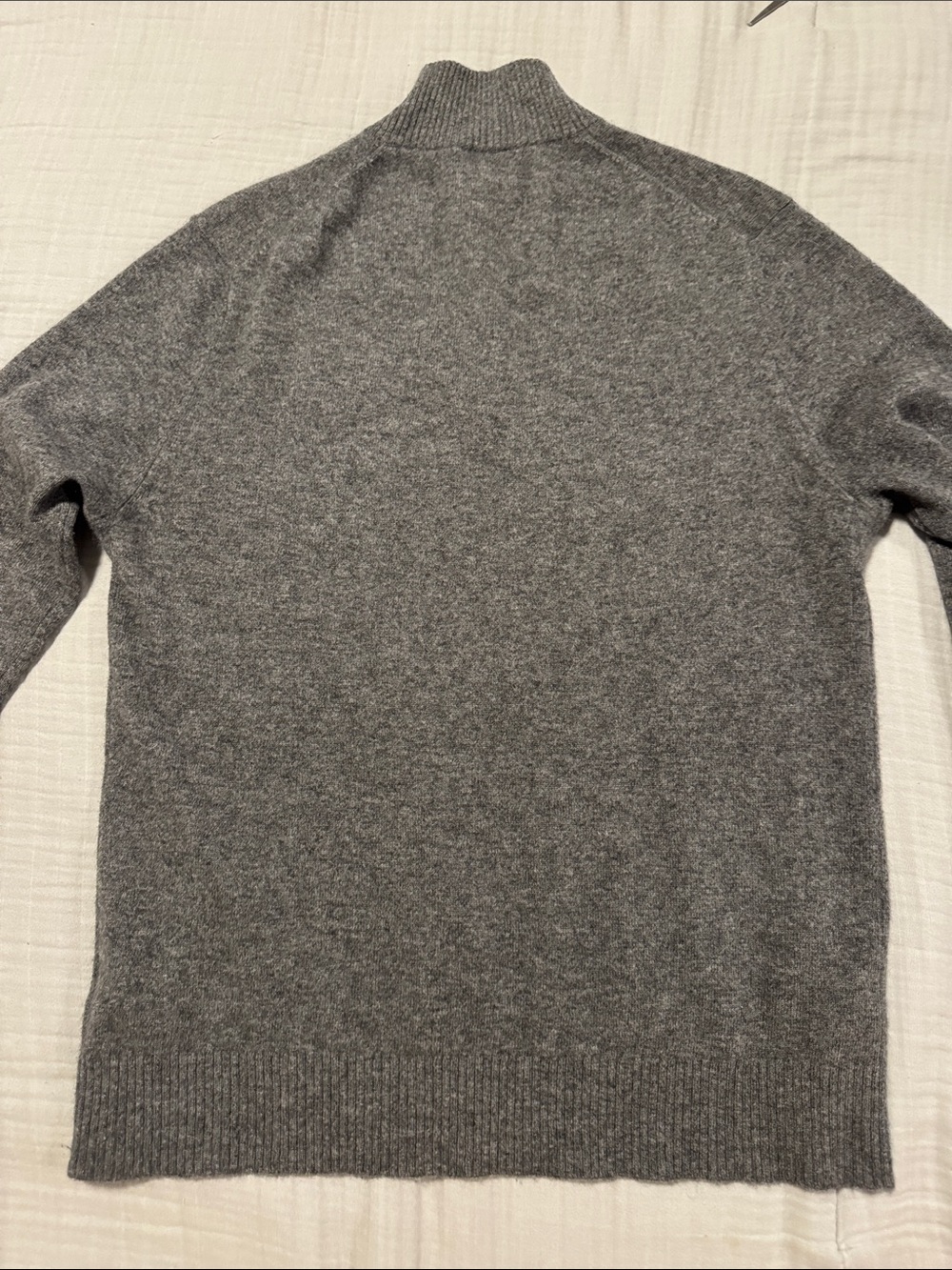 Qi CASHMERE Sweater - Picture 4 of 5